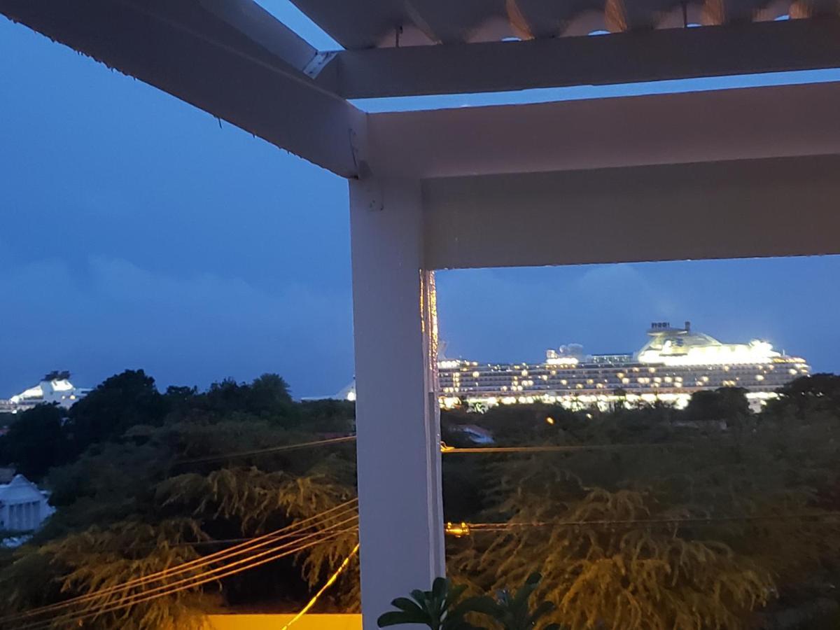 Mustique Suites Curacao Виллемстад Экстерьер фото