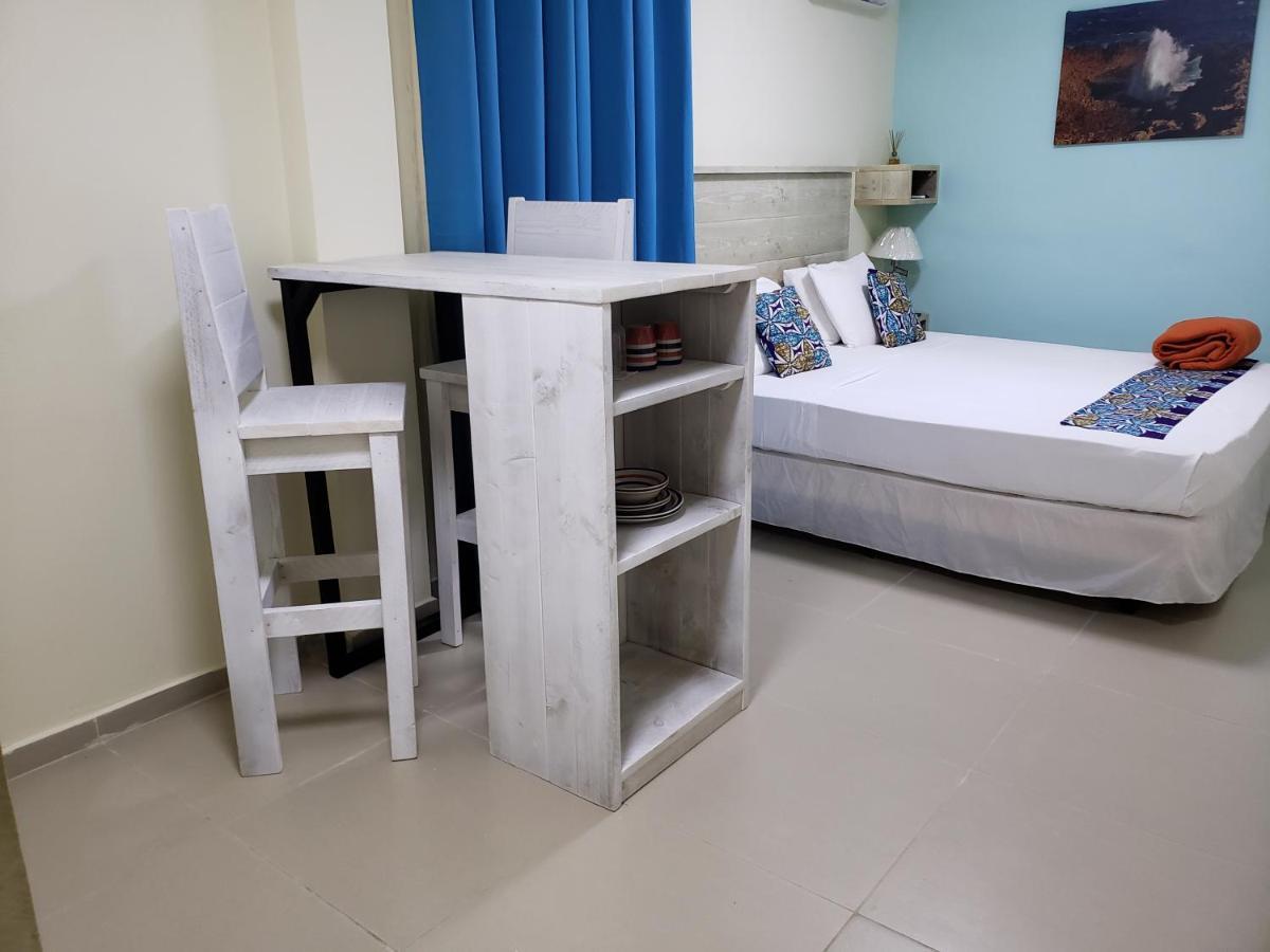 Mustique Suites Curacao Виллемстад Экстерьер фото